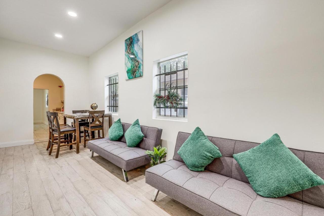 Large, Central, Lovely & Cozy 4Bed/2Bath - House By Everbank Stadium Джэксонвиль Экстерьер фото